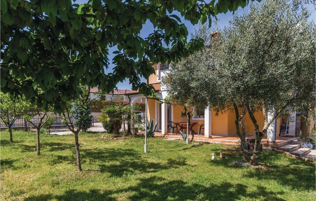 Nice Apartment In Kastel With Kitchen