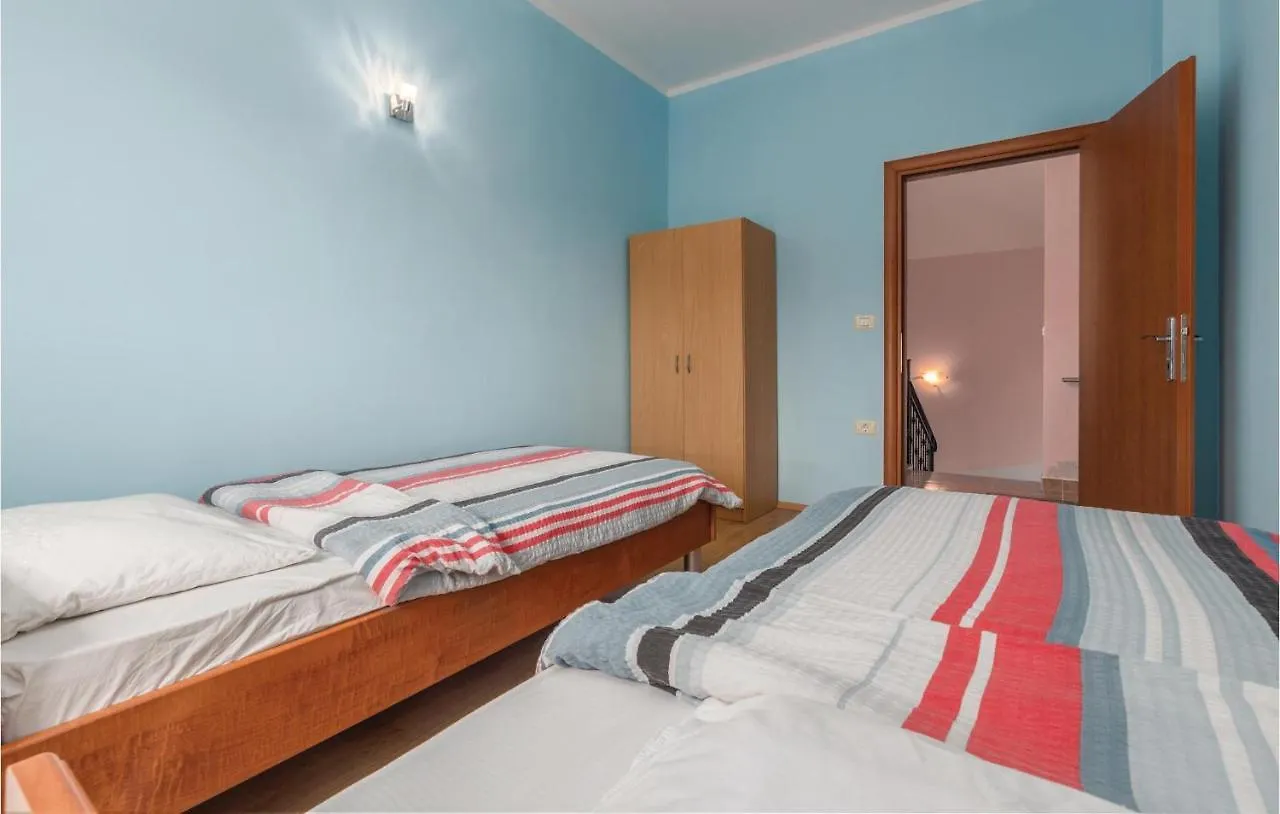 Nice Apartment In Kastel With Kitchen
